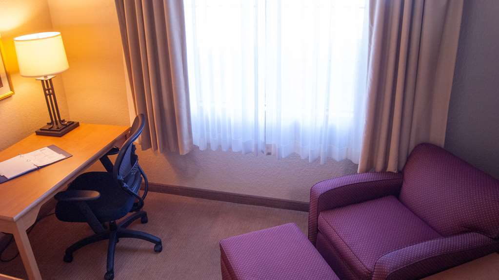 Best Western Locust Grove Inn & Suites Room photo